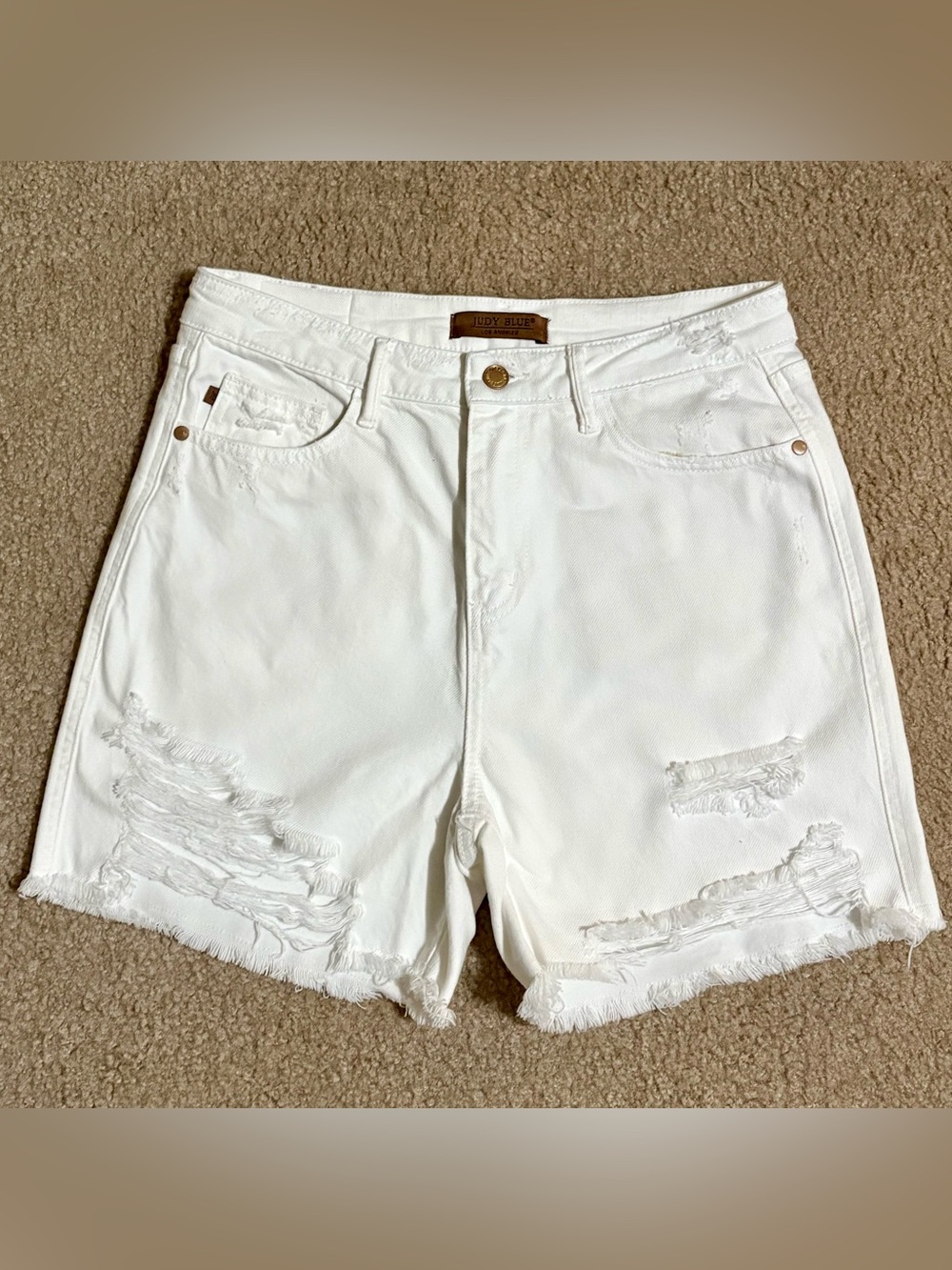 Judy Blue White Distressed Denim Shorts Size L Excellent Condition